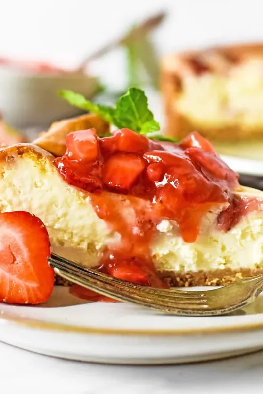 Baked Strawberry Cheesecake