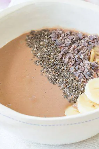 Banana Chocolate Smoothie Bowl