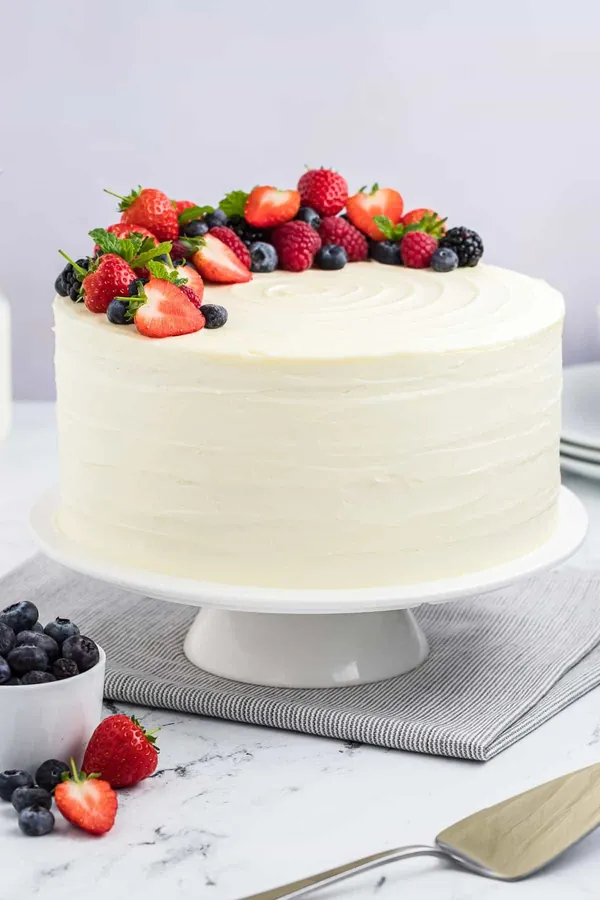 Berry Chantilly Cake