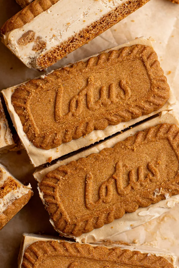 Biscoff Ice Cream Sandwiches (No Churn!)