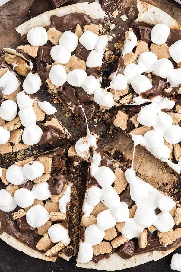 Campfire S'mores Pizza
