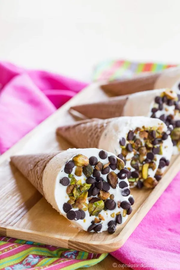 Cannoli Ice Cream Cones