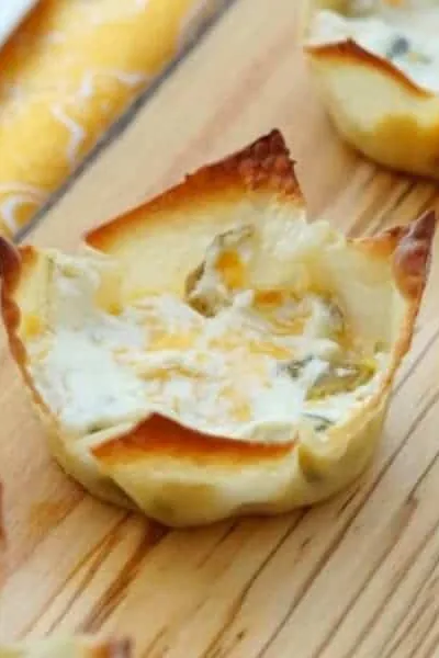 Cheesy Jalapeno Popper Wonton Cups