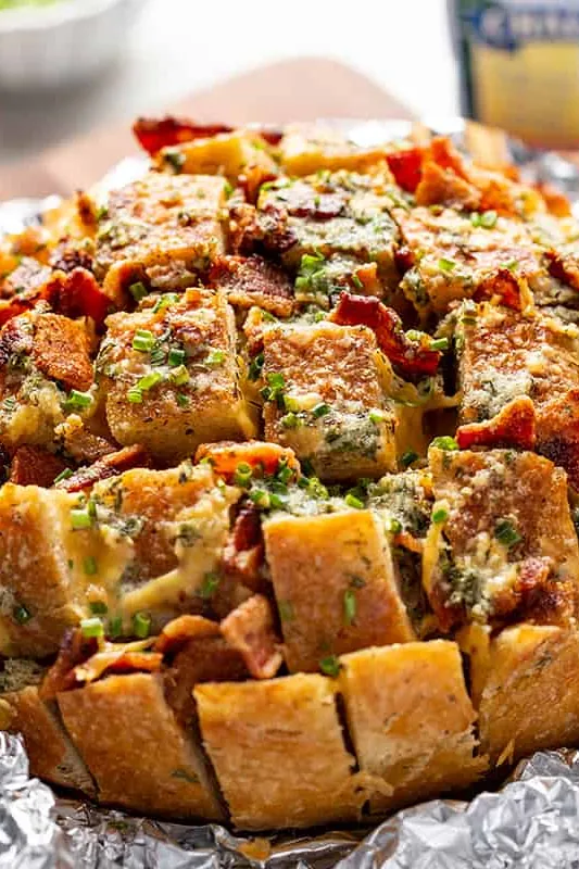 Cheesy Ranch Pull-Apart Bread