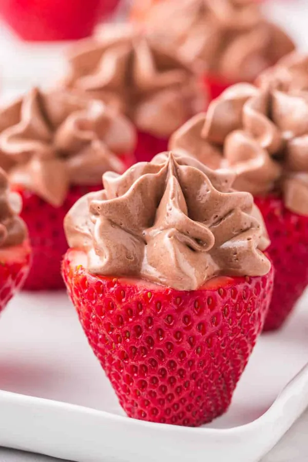 Chocolate Cheesecake Stuffed Strawberries