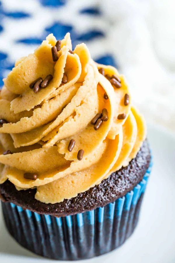 Chocolate Cupcakes with Peanut Butter Frosting