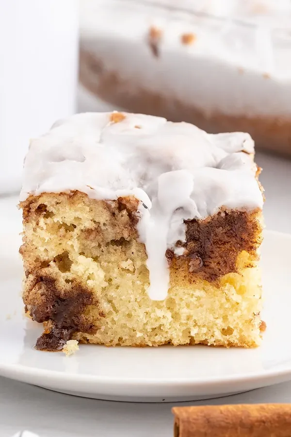 Cinnamon Roll Cake