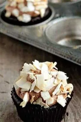 Coconut-Mocha Cupcakes 