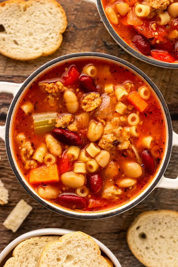 Copycat Olive Garden Pasta e Fagioli Soup