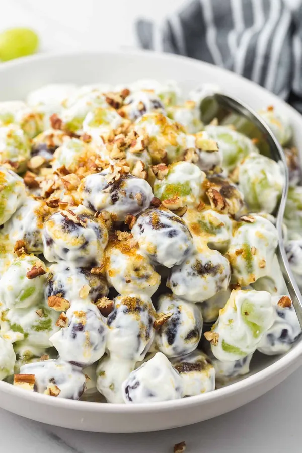 Creamy Grape Salad Recipe