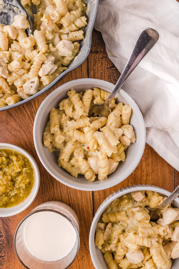 Easy Salsa Verde Chicken Pasta