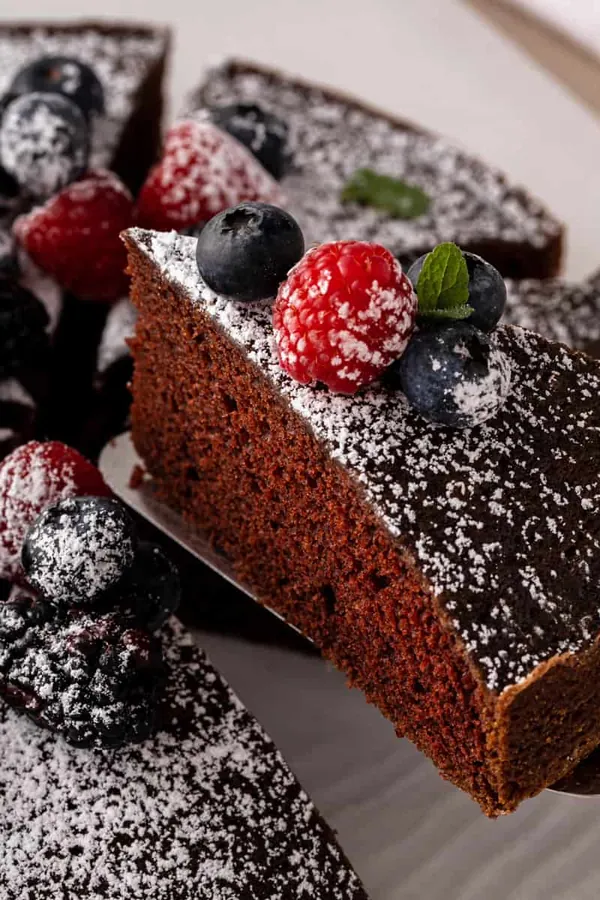 Eggless Chocolate Cake