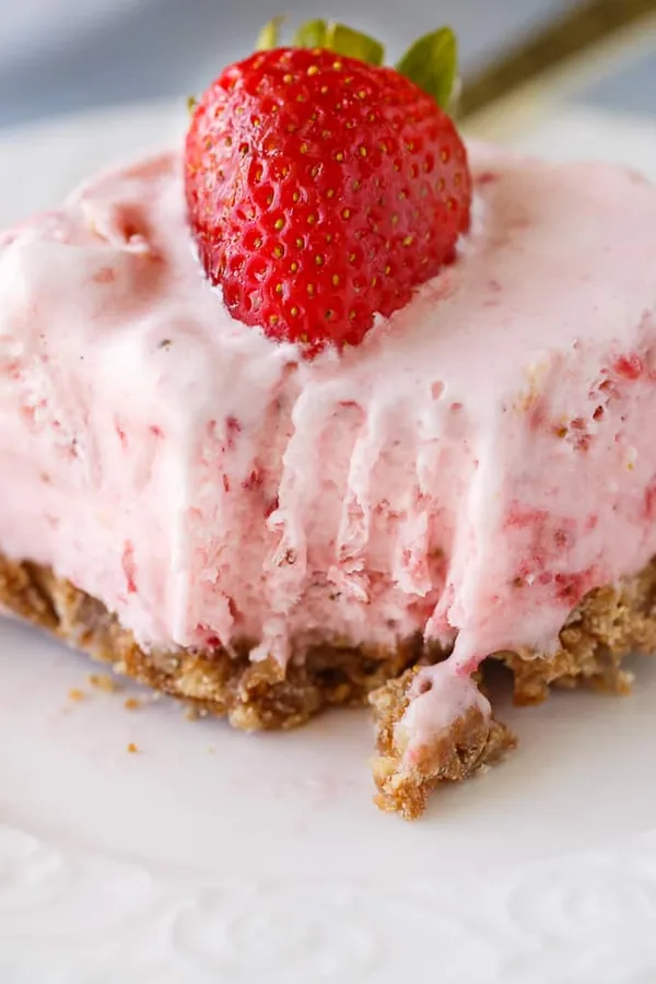 Frozen Strawberry Fluff