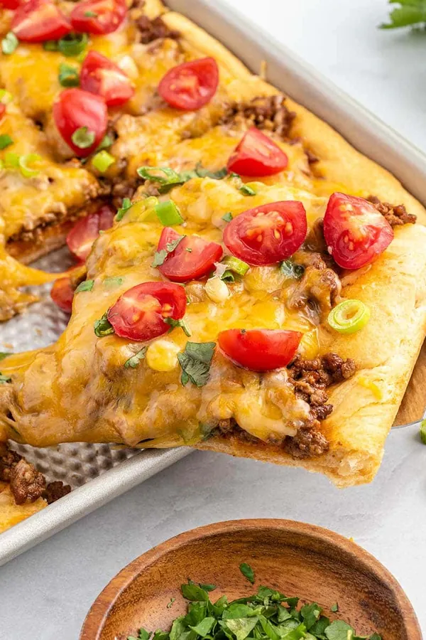 Homemade Taco Pizza Recipe