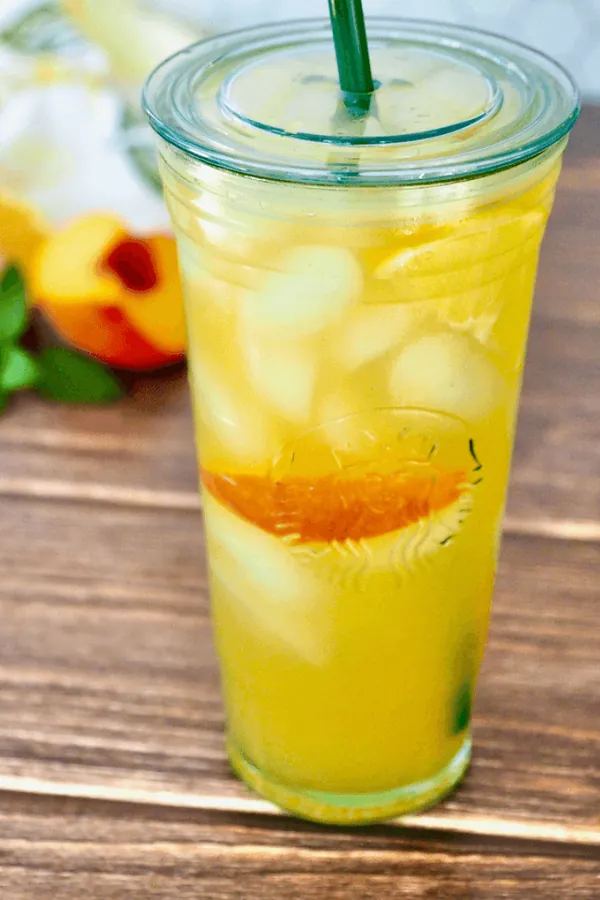 Iced Peach Green Tea Lemonade (Starbucks Copycat)