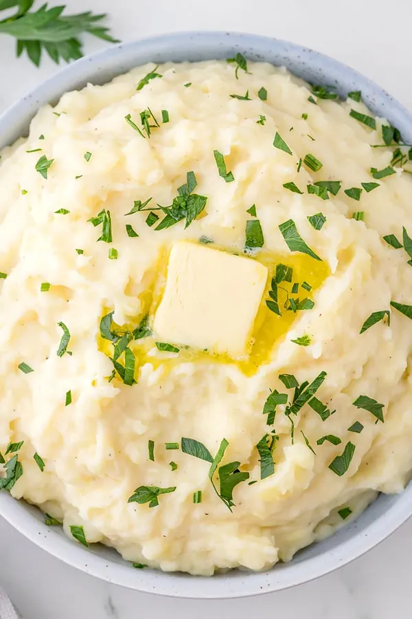 Instant Pot Cheesy Mashed Potatoes