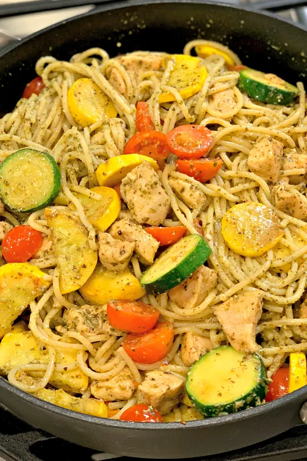 Mediterranean Pesto Pasta