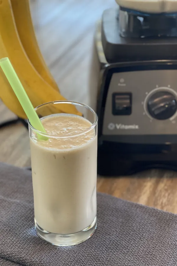 Peanut Butter Banana Oatmeal Smoothie