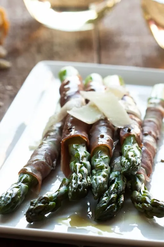 Prosciutto Wrapped Asparagus
