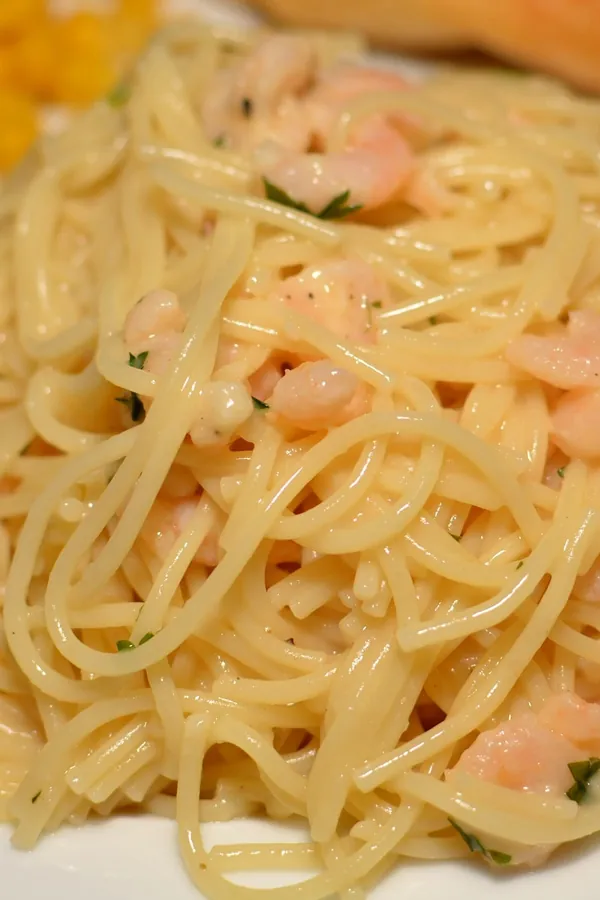 Quick and Easy Lemon Garlic Shrimp Scampi