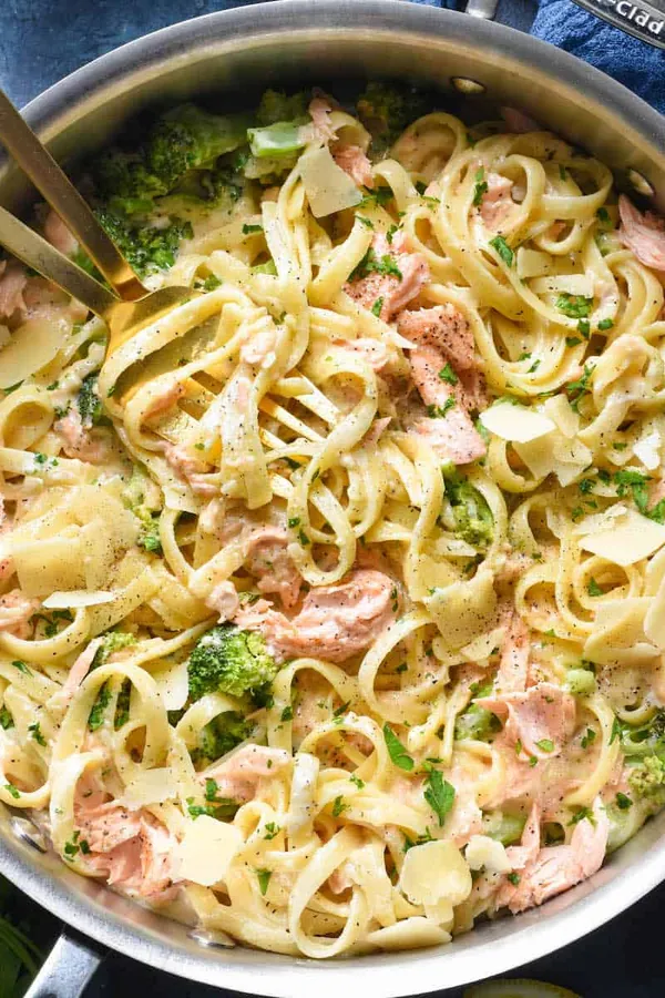 Salmon Alfredo Pasta