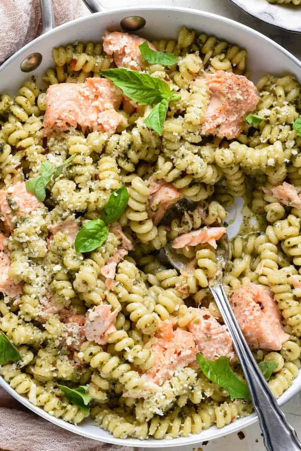 Salmon Pesto Pasta