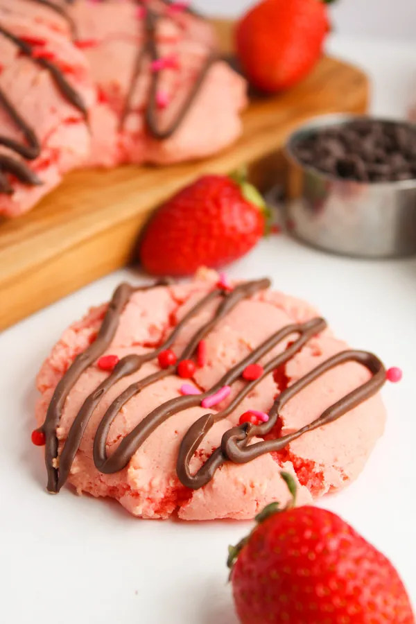 Shortcut Chocolate Covered Strawberry Cookies