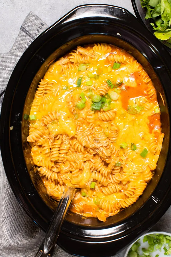 Slow Cooker Chicken Enchilada Pasta