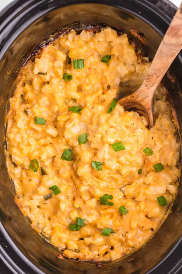 Slow Cooker Easy Cheesy Potatoes