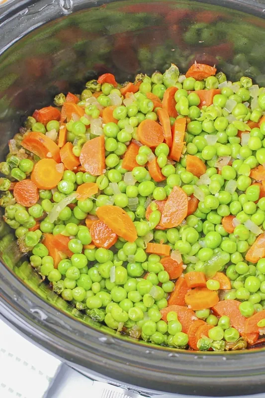 Slow Cooker Peas and Carrots