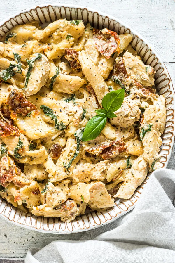 Slow Cooker Tuscan Chicken Pasta