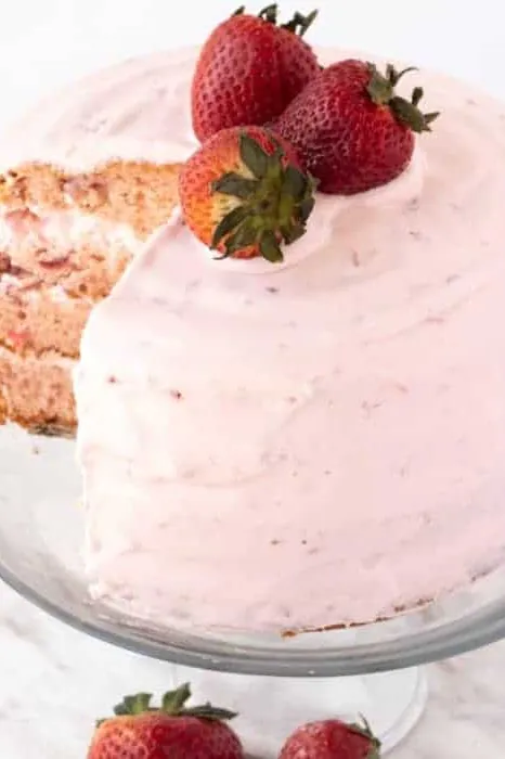 Strawberry Cake with Cream Cheese Icing