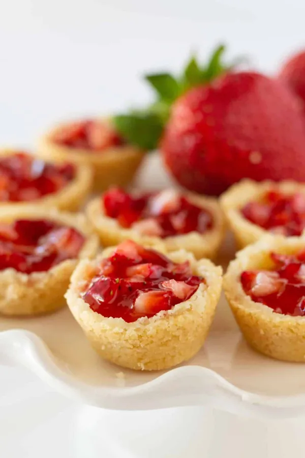 Strawberry Cream Cheese Pastry Bites Recipe