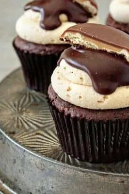 Tagalong Cupcakes