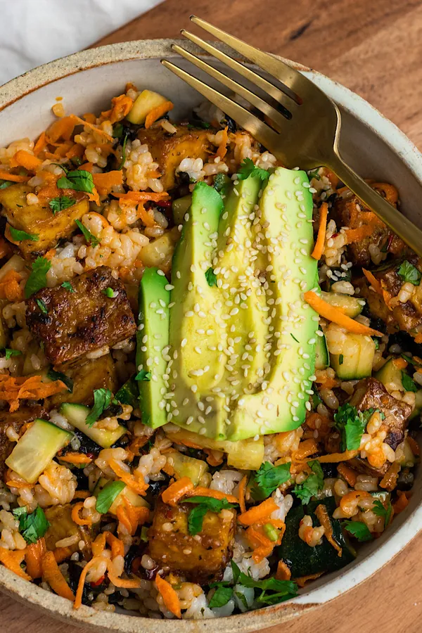 Vegan Sushi Salad with Spicy Mayo Dressing