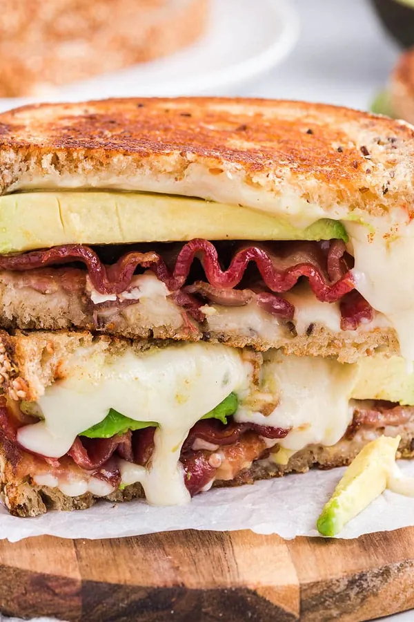 Bacon Avocado Sandwich