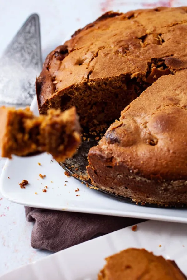 Best Dried Fig Cake (Yeast Leavened)