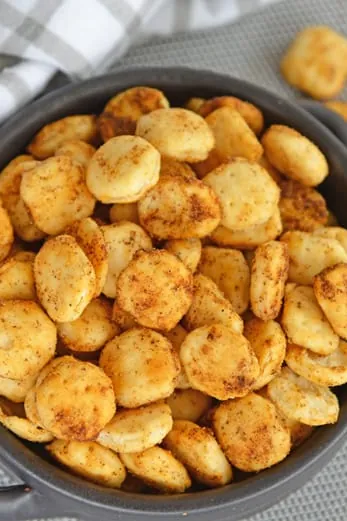 Cajun Oyster Crackers