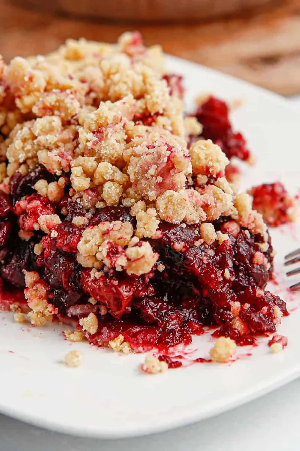 Cherry Crumb Pie