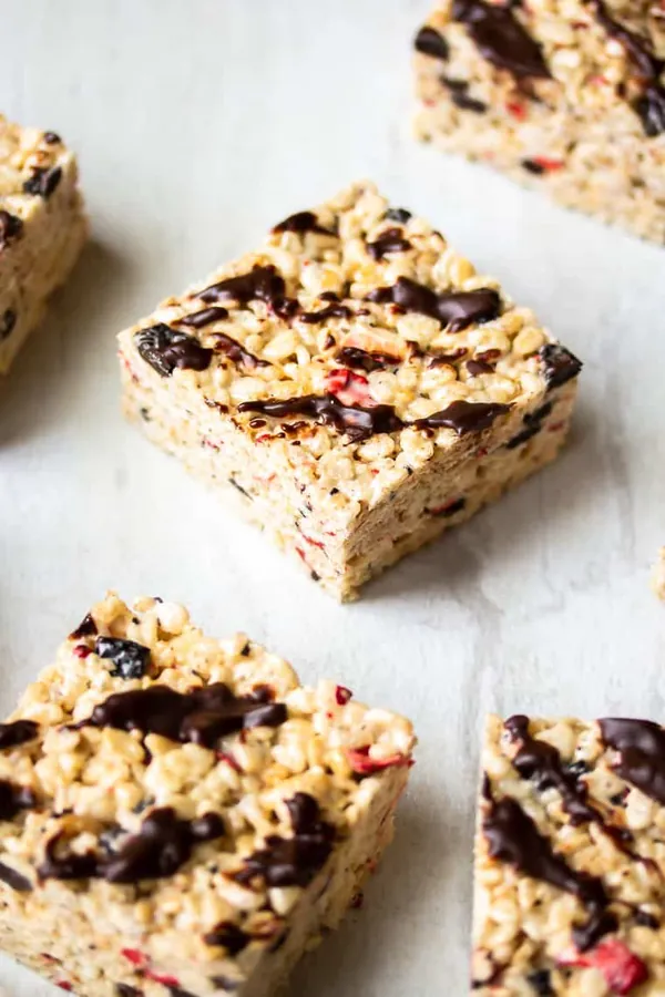 Chocolate Covered Strawberry Rice Krispies Treats