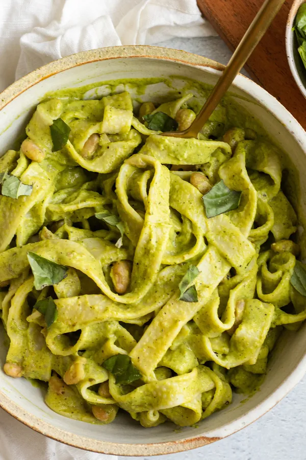 Creamy Vegan Zucchini Pasta with Lemon and Basil