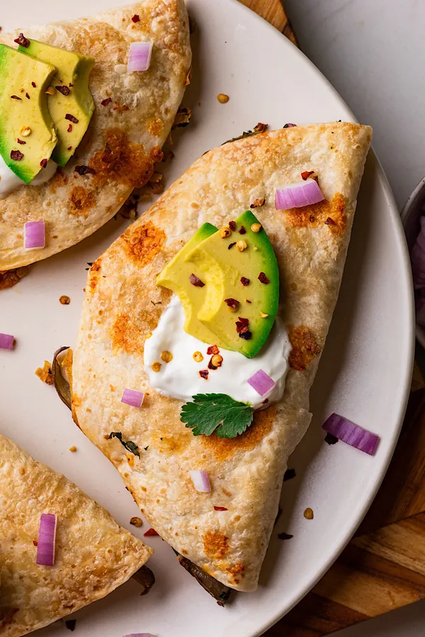 Crispy Baked Chipotle Shredded Tofu Tacos