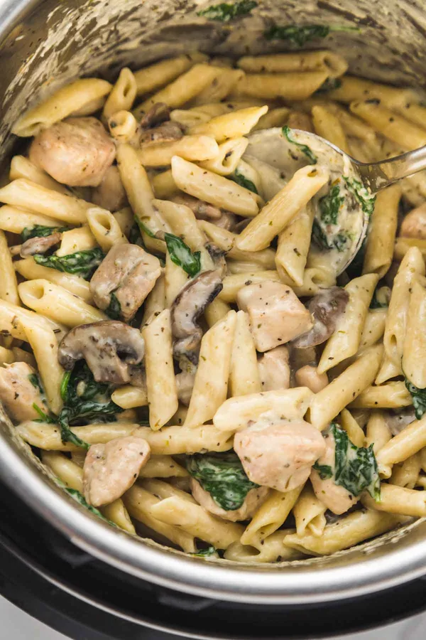 Instant Pot Chicken Florentine With Pasta