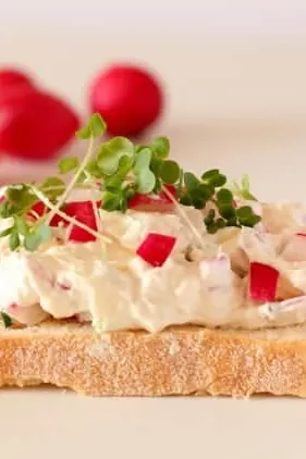 Open Faced Radish Cream Cheese Sandwich - The Radish 'Smørrebrød'