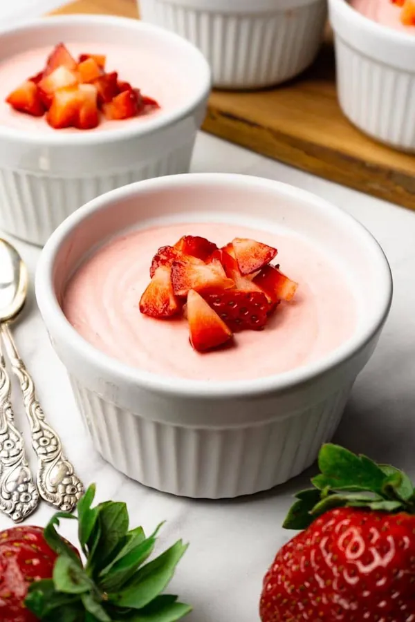 Strawberry mousse