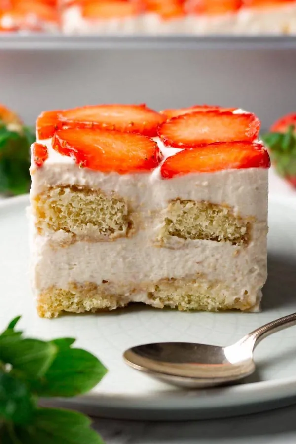 Strawberry tiramisu