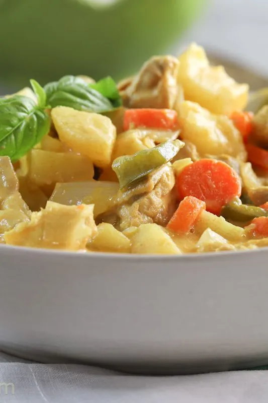 Yellow Chicken Curry