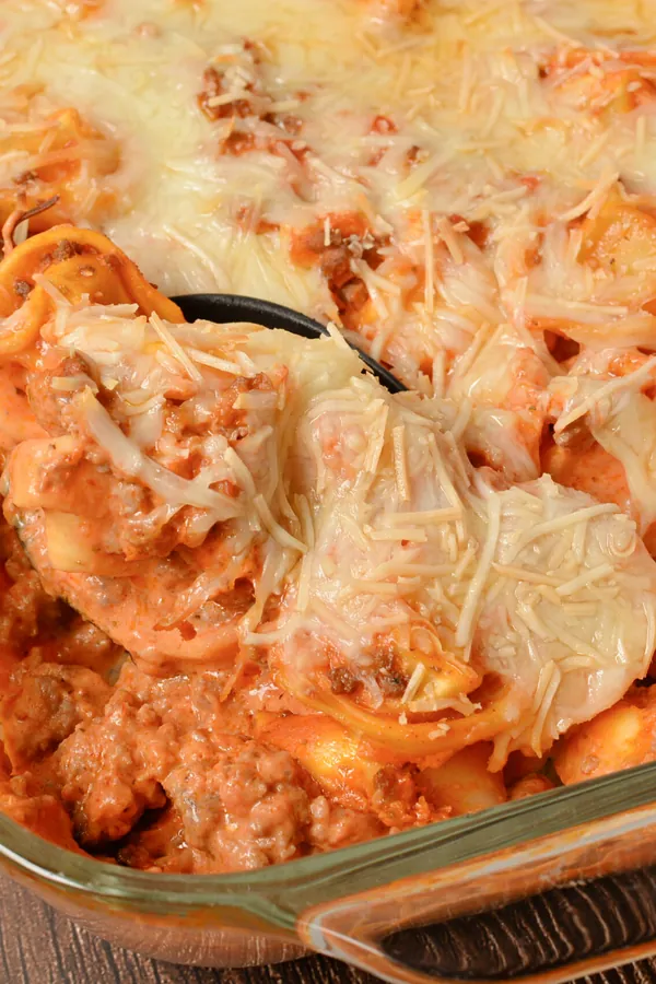 Easy Creamy Baked Tortellini