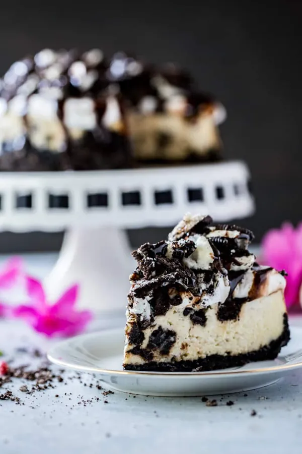 Instant Pot Cheesecake with Oreos