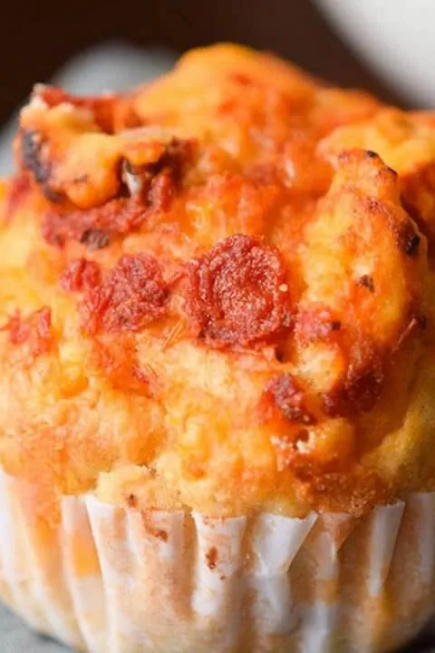 Pepperoni & Cheese Pizza Muffins